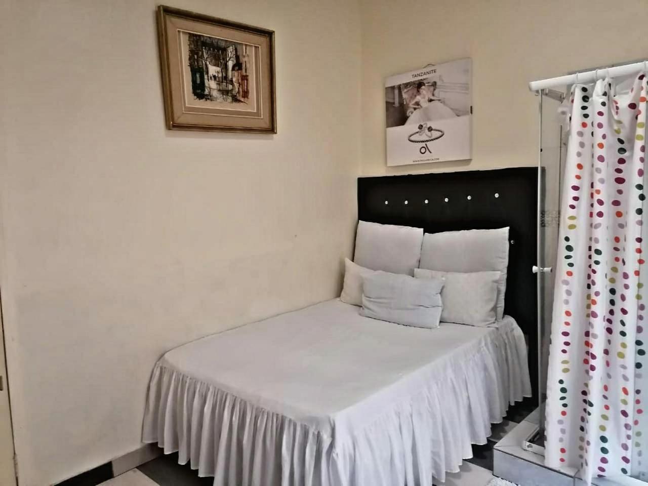 Valleycenter Guesthouse 요하네스버그 외부 사진